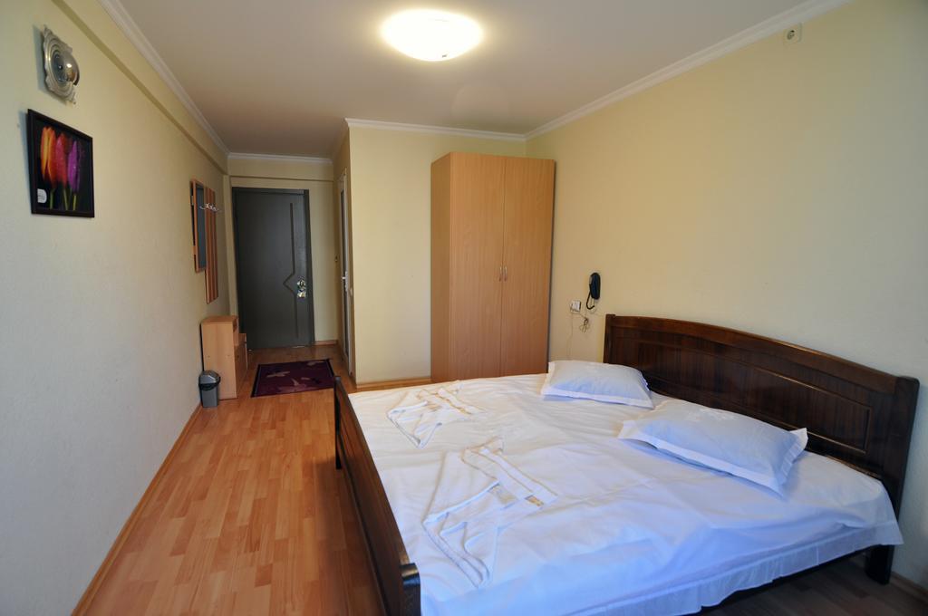 Sun Rise Hotel Tbilisi Zimmer foto
