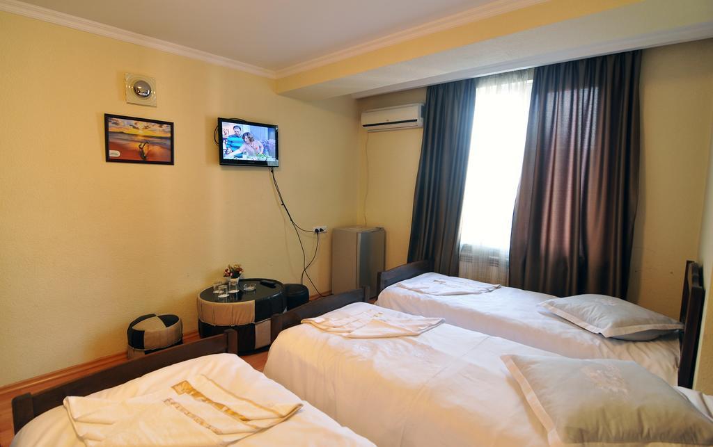 Sun Rise Hotel Tbilisi Zimmer foto