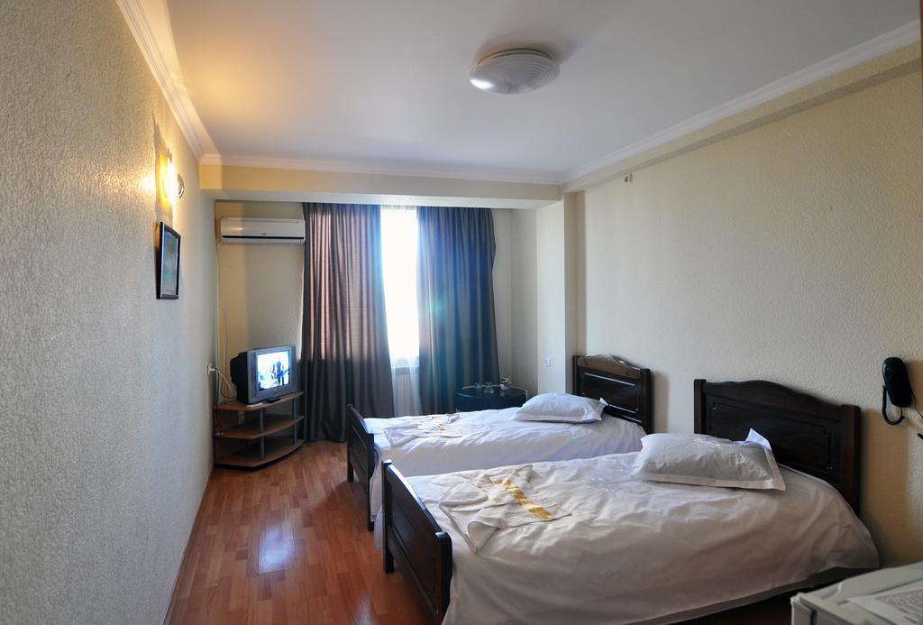 Sun Rise Hotel Tbilisi Zimmer foto